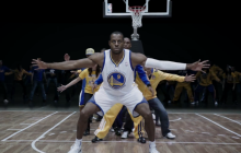 Fãs fazem parte da equipe em novo comercial da NBA